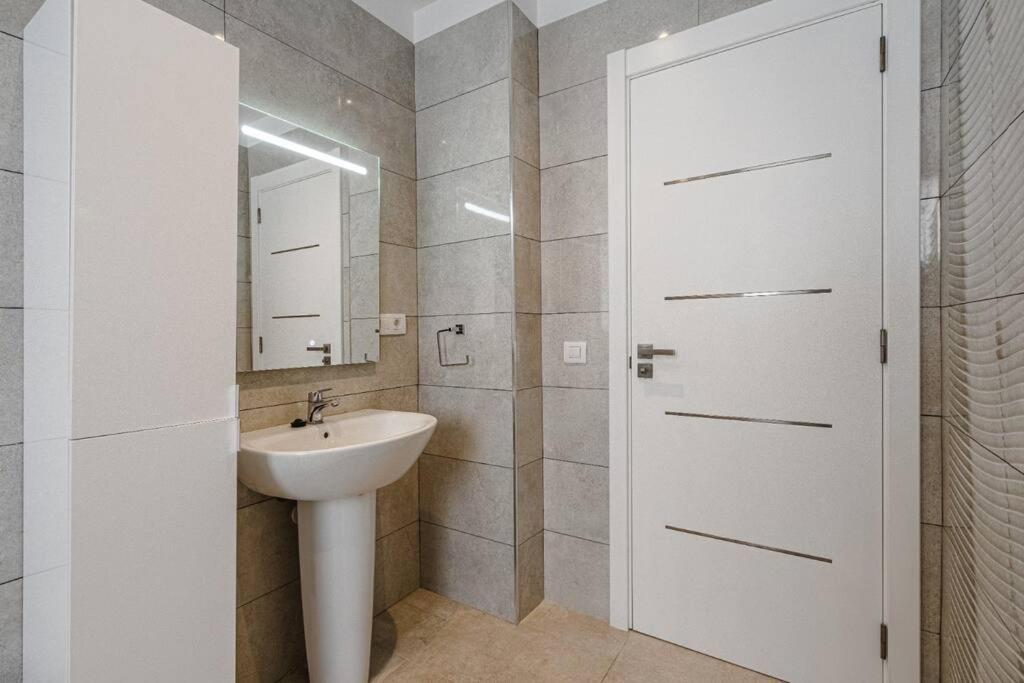 Villa Riviera De 4 Dormitorios Con Piscina. Costa Adeje  Extérieur photo